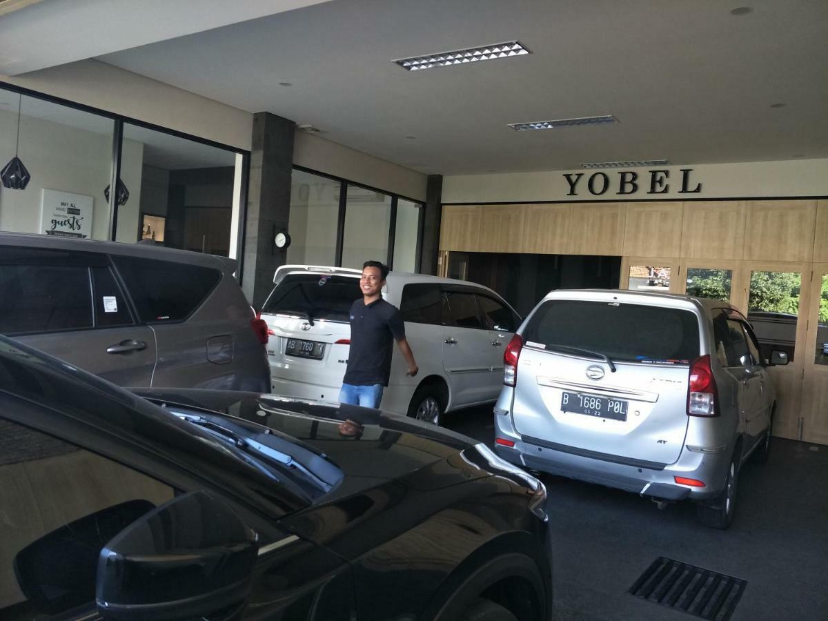 Yobel Hotel Джокьякарта Экстерьер фото